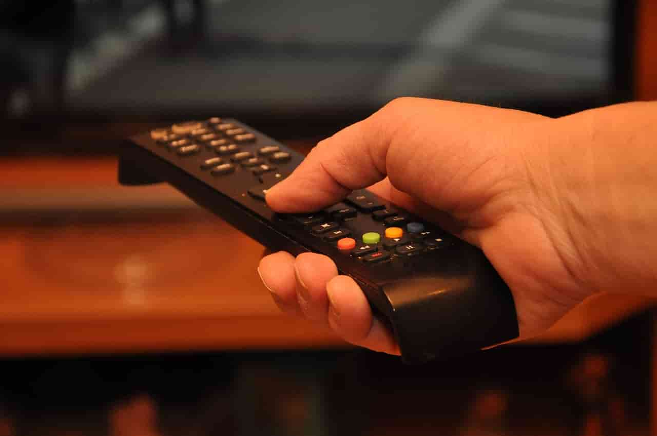 tv remote (1)