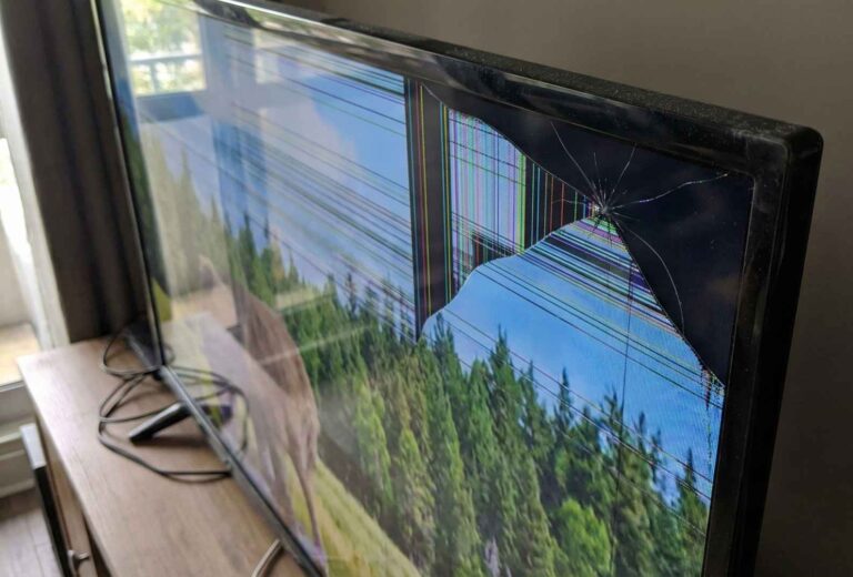 hair line cracks in the screen